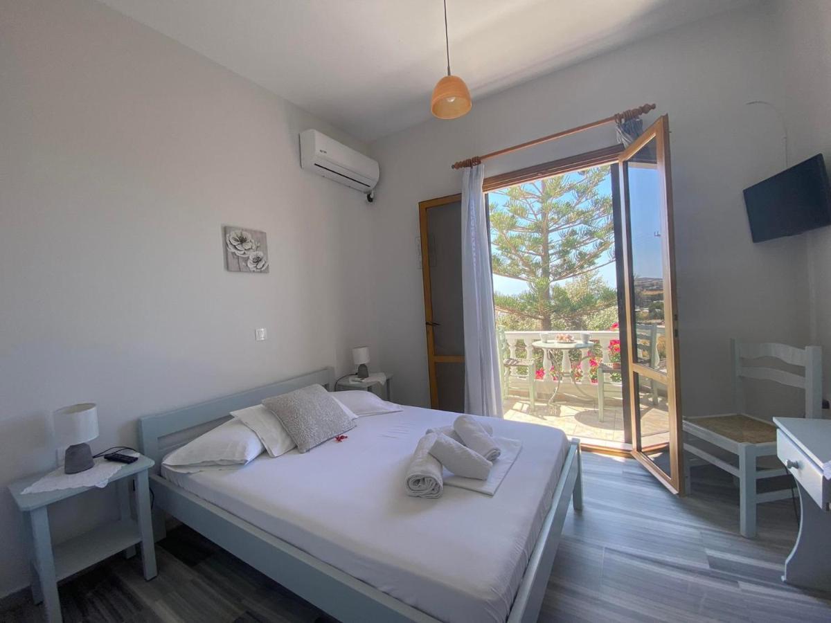 Stelios Zalonis Apartments Tínos Exteriör bild