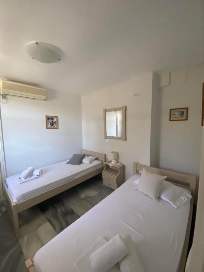 Stelios Zalonis Apartments Tínos Exteriör bild