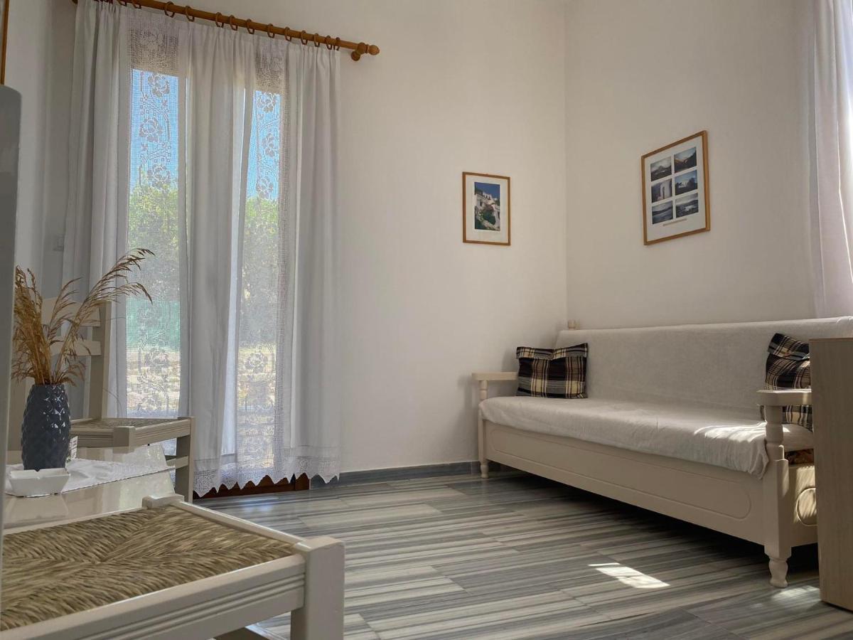 Stelios Zalonis Apartments Tínos Exteriör bild