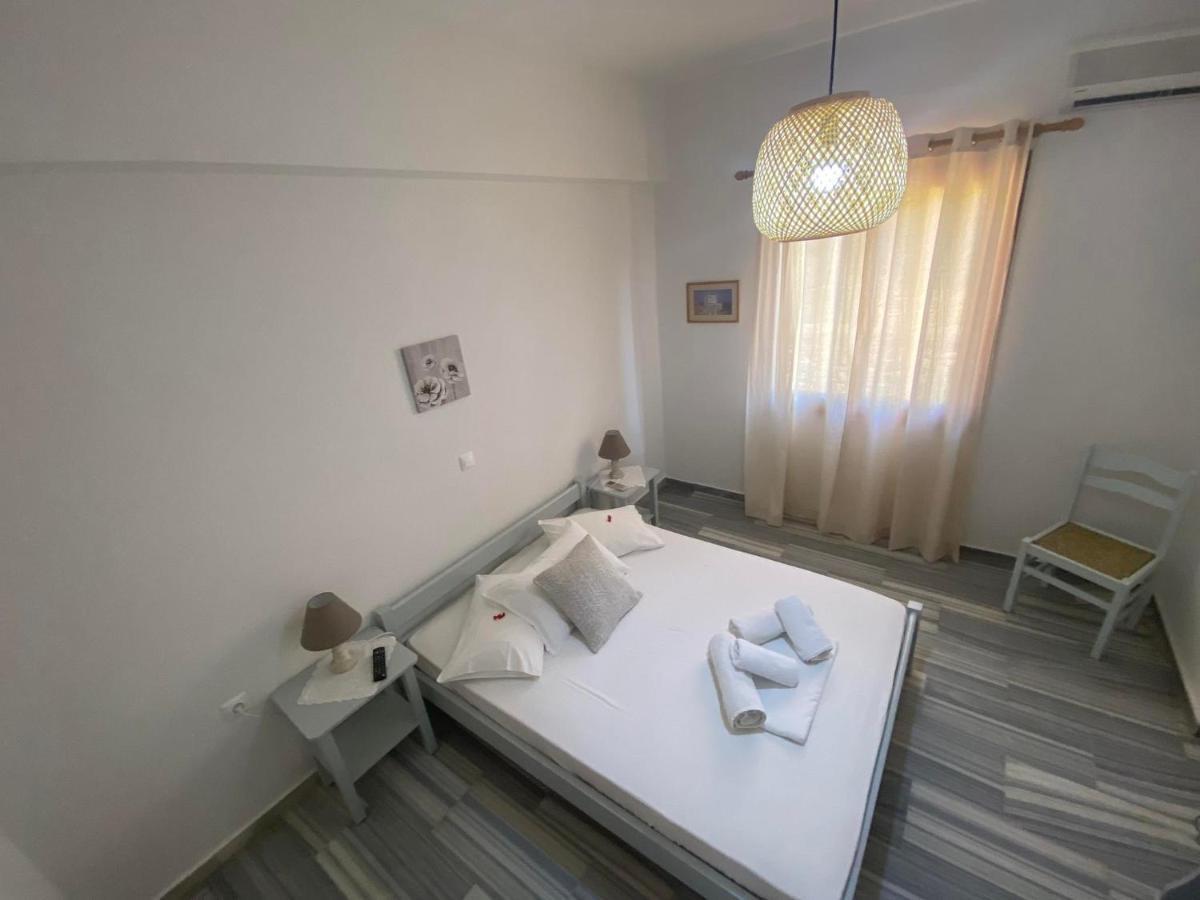Stelios Zalonis Apartments Tínos Exteriör bild