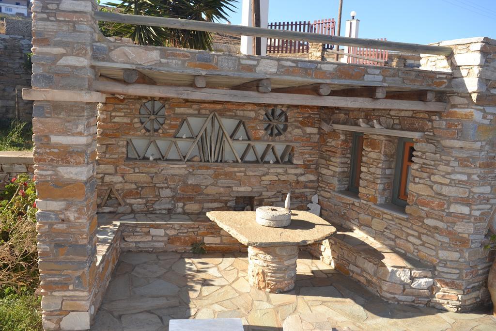Stelios Zalonis Apartments Tínos Exteriör bild